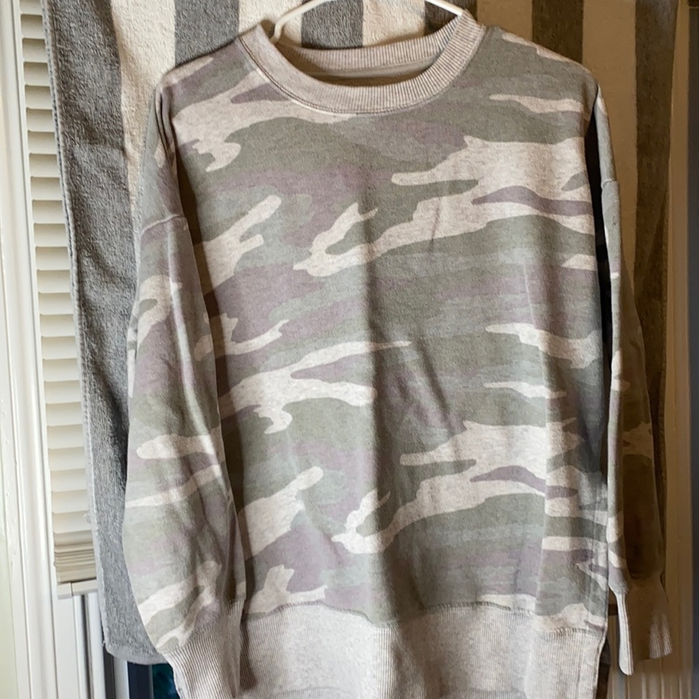 Aerie crew neck